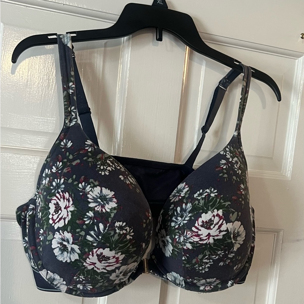 Lane Bryant Front Close Boost Plunge Floral Bra Size 44DDD